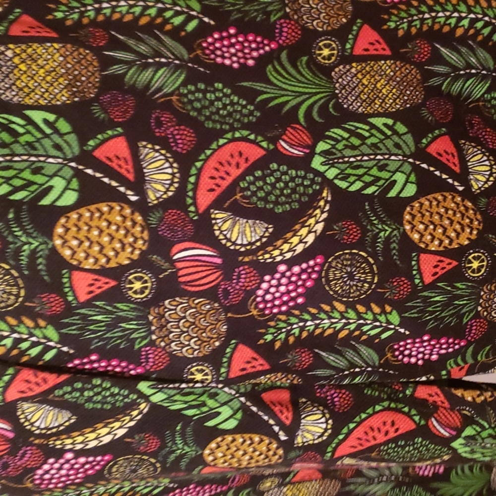 Fruit Cropped Pants - Picture 2 of 4